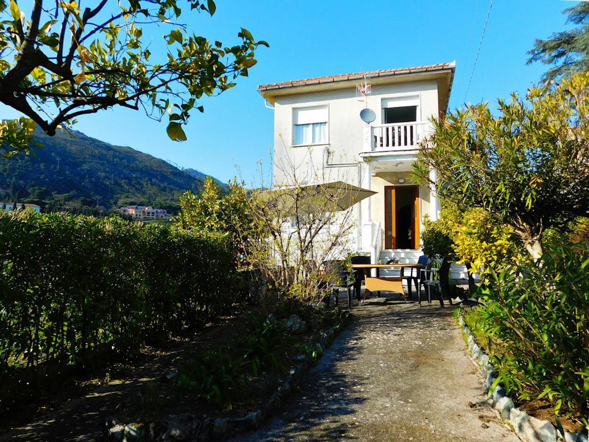 Vacanze In Villa, Levanto Eksteriør billede